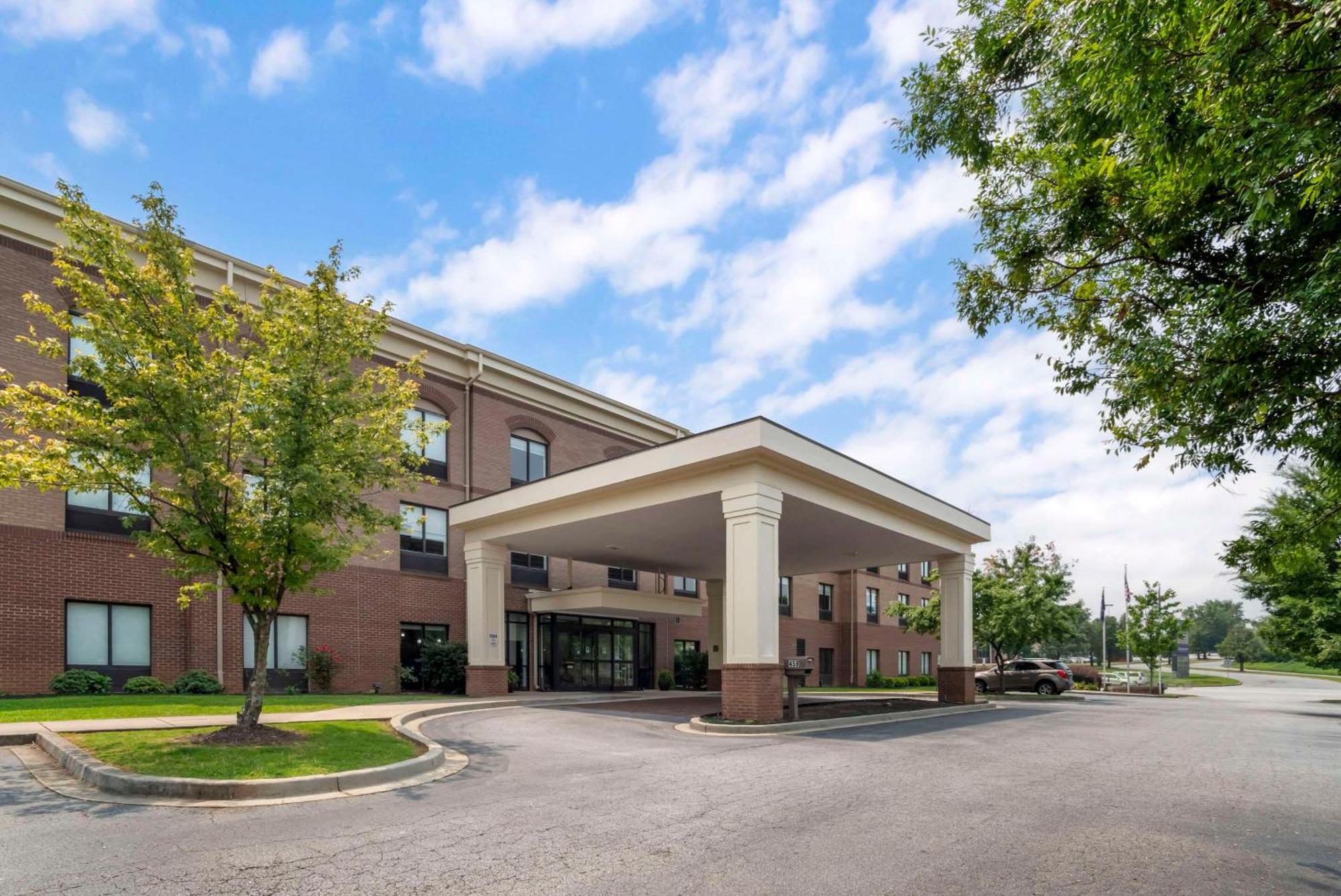 Comfort Suites At Westgate Mall Spartanburg Exterior photo